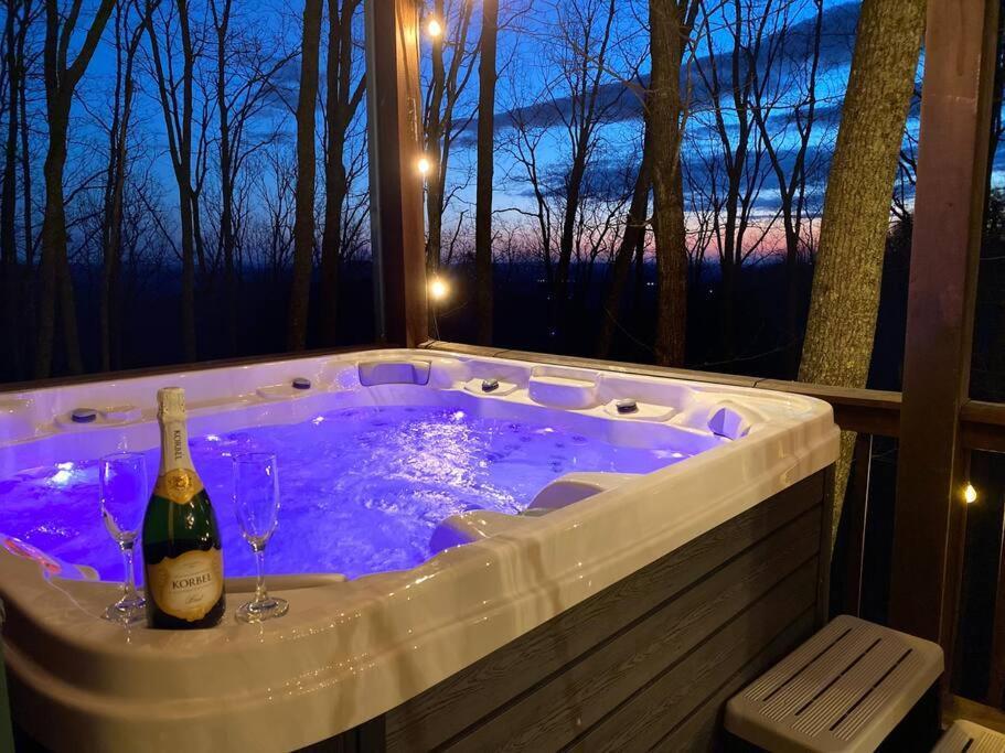 Mtn Cabin Sleeps 10 - 5 Mins To Fishing & Camping Ellijay Buitenkant foto