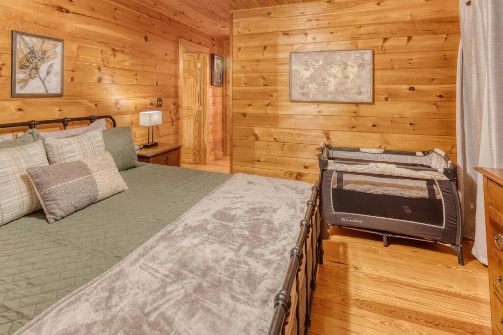 Mtn Cabin Sleeps 10 - 5 Mins To Fishing & Camping Ellijay Buitenkant foto