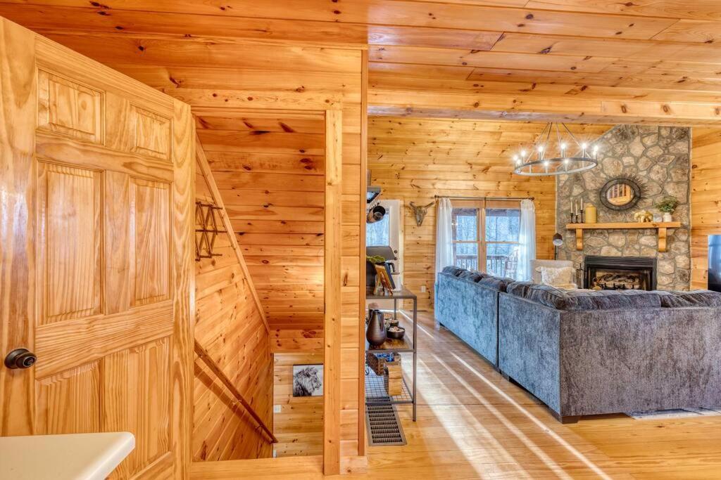 Mtn Cabin Sleeps 10 - 5 Mins To Fishing & Camping Ellijay Buitenkant foto