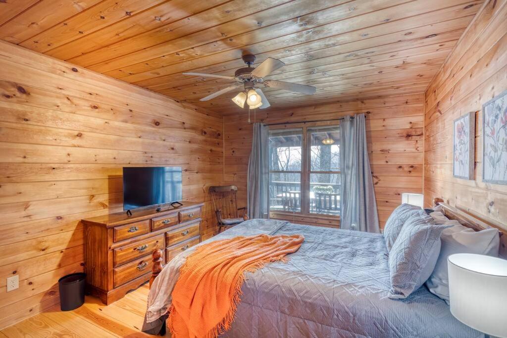Mtn Cabin Sleeps 10 - 5 Mins To Fishing & Camping Ellijay Buitenkant foto