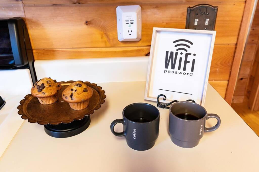 Mtn Cabin Sleeps 10 - 5 Mins To Fishing & Camping Ellijay Buitenkant foto