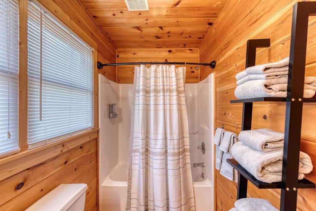 Mtn Cabin Sleeps 10 - 5 Mins To Fishing & Camping Ellijay Buitenkant foto