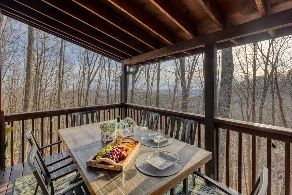 Mtn Cabin Sleeps 10 - 5 Mins To Fishing & Camping Ellijay Buitenkant foto