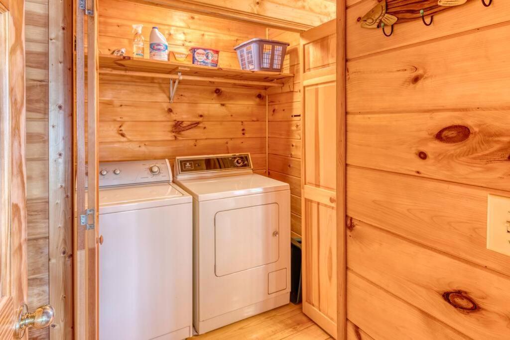 Mtn Cabin Sleeps 10 - 5 Mins To Fishing & Camping Ellijay Buitenkant foto