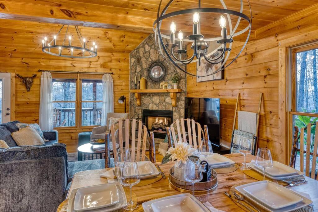 Mtn Cabin Sleeps 10 - 5 Mins To Fishing & Camping Ellijay Buitenkant foto
